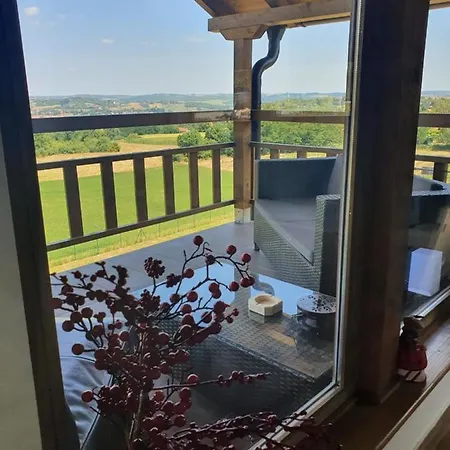 Ferienhaus Lipa &