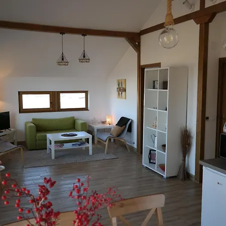 Ferienhaus Lipa & *